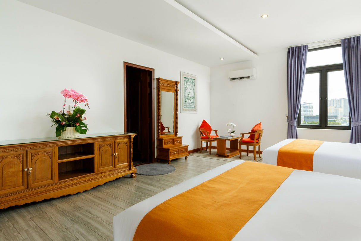 Cocoon Suite Queen With Balcony - JAYA Suites Hotel Phnom Penh Cambodia - Family Suite