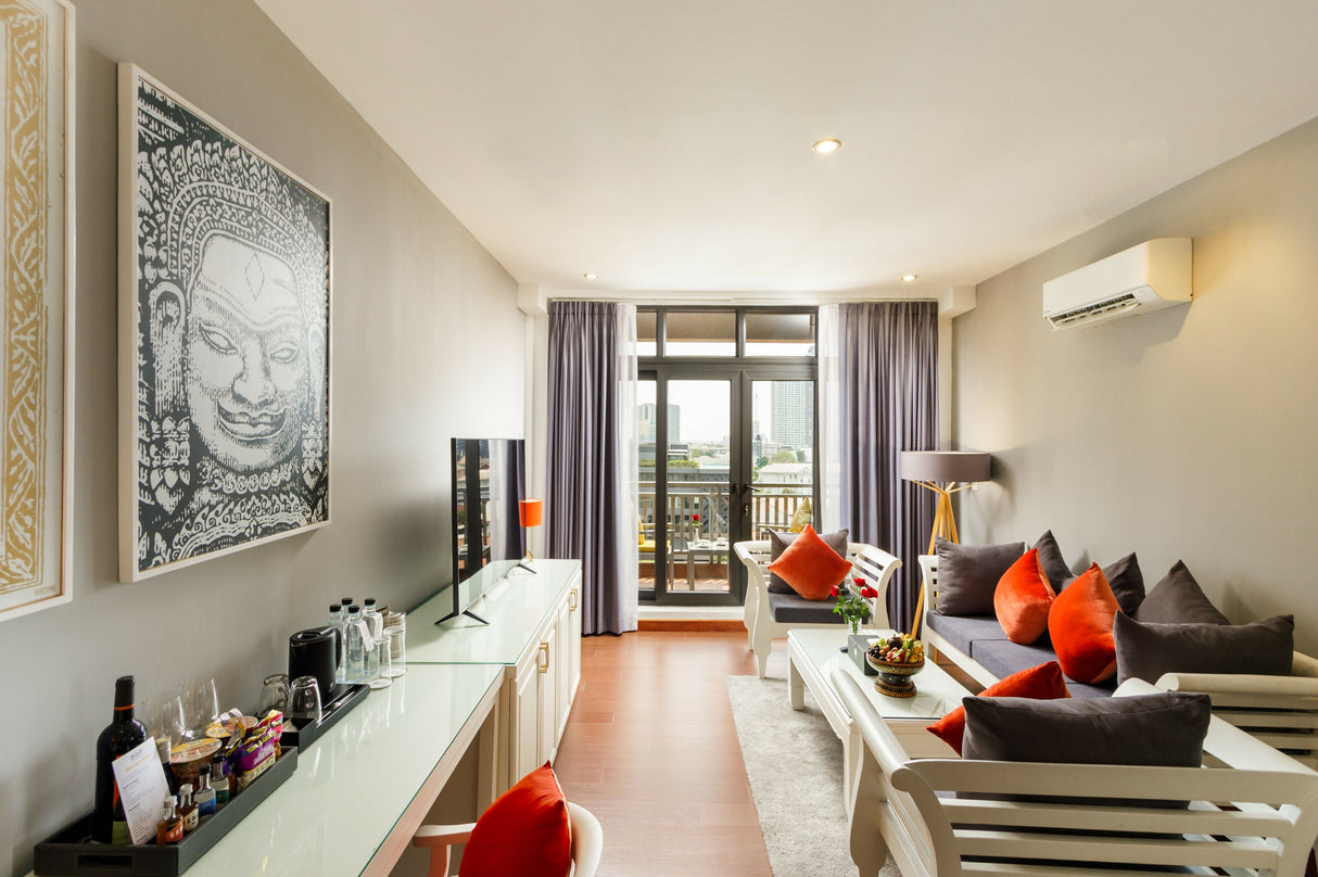 Cocoon Suite Queen With Balcony - JAYA Suites Hotel Phnom Penh Cambodia - Family Suite