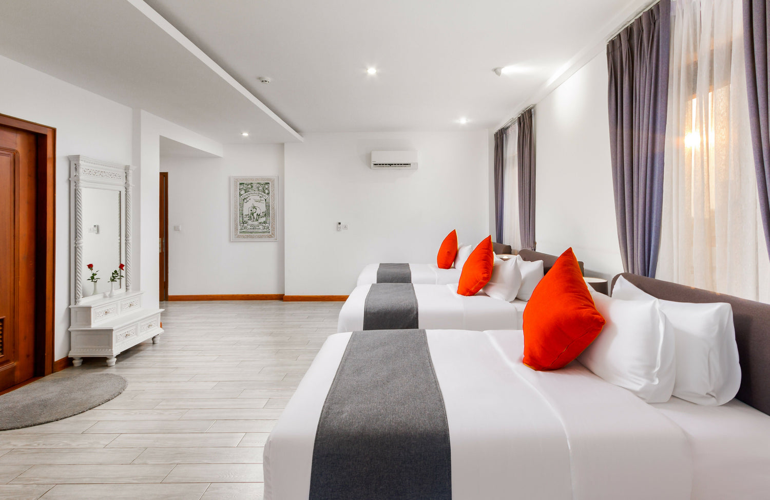 Cocoon Suite Triple With Balcony - JAYA Suites Hotel Phnom Penh Cambodia - Family Suite