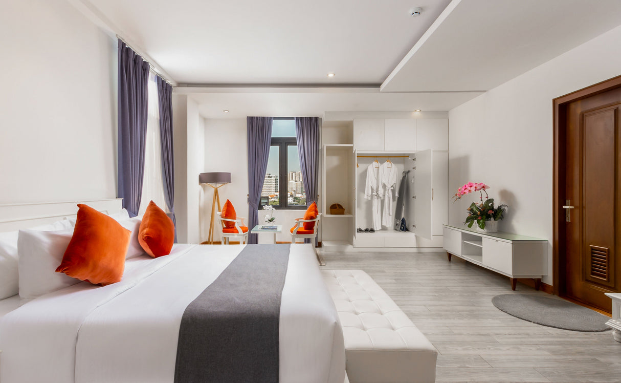 Cocoon Suite With Balcony - JAYA Suites Hotel Phnom Penh Cambodia - Family Suite