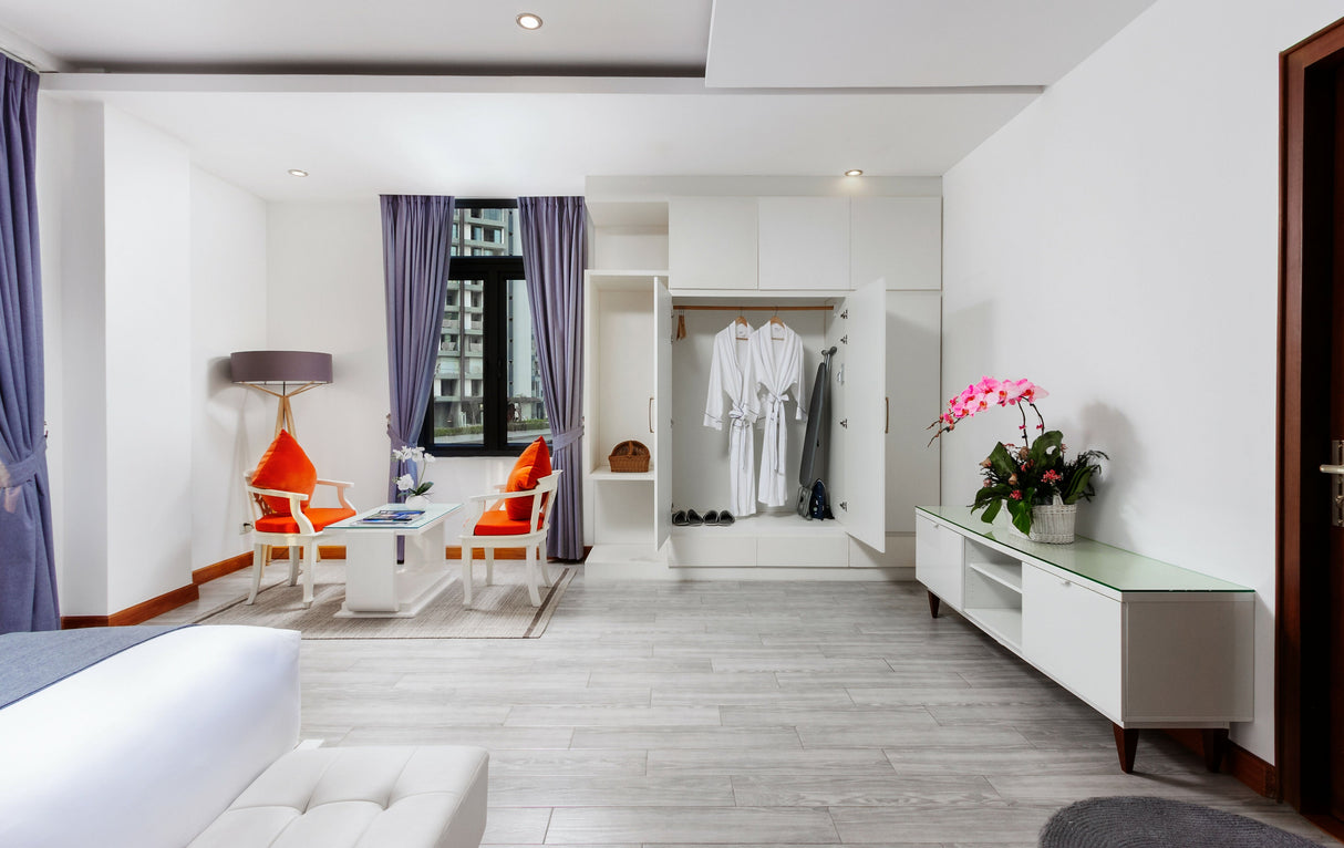 Cocoon Suite With Balcony - JAYA Suites Hotel Phnom Penh Cambodia - Family Suite