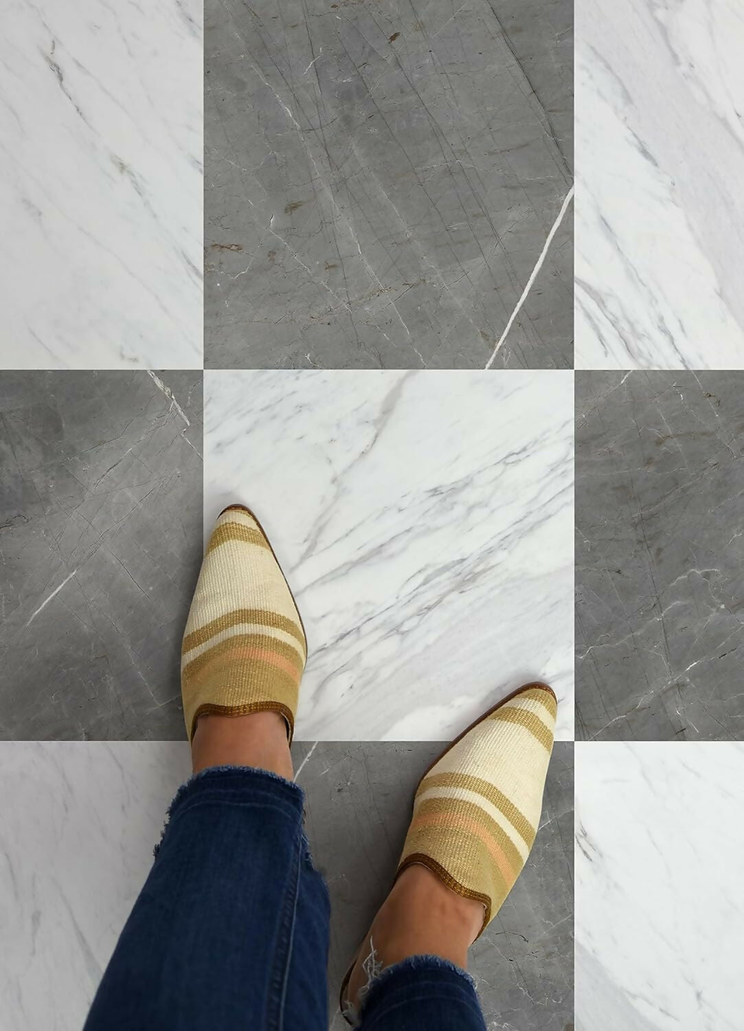 FloorPops x Chris Loves Julia 12 - in by 12 - in Bonneville Grey & White Marble Peel & Stick Floor Tiles - New Constructions