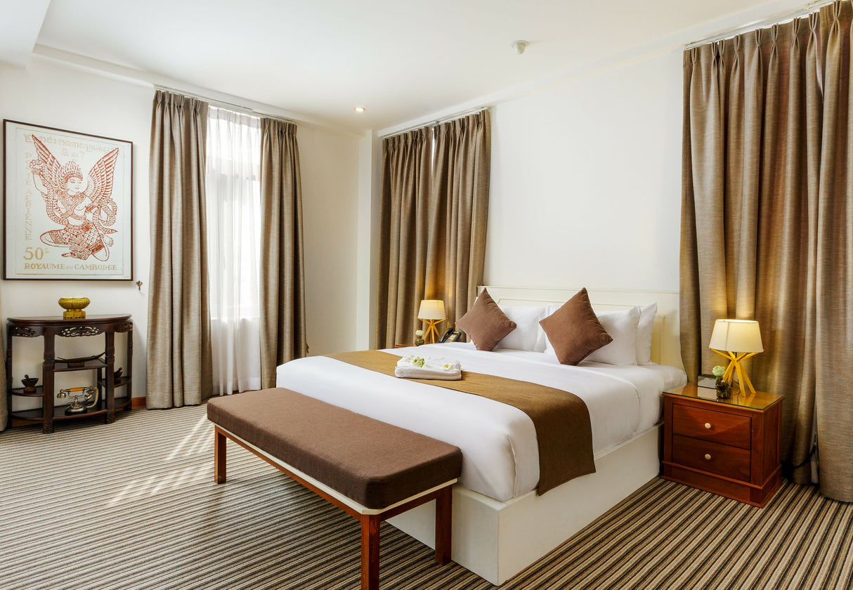 Havana Suite With Balcony - JAYA Suites Hotel Phnom Penh Cambodia - Family Suite