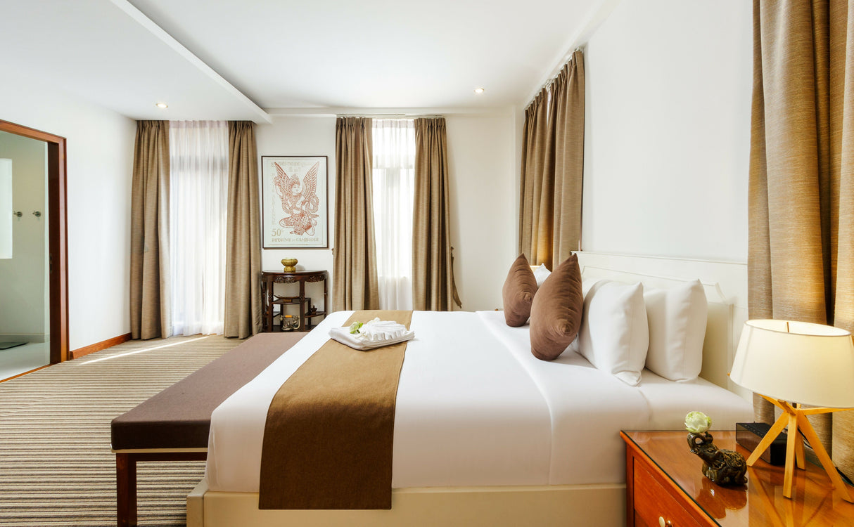 Havana Suite With Balcony - JAYA Suites Hotel Phnom Penh Cambodia - Family Suite