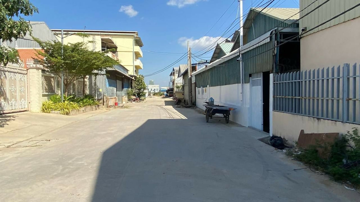 ឃ្លាំងជួលជិតផ្សារបឹងបៃតង - Real Estate - Rental Properties - Warehouse