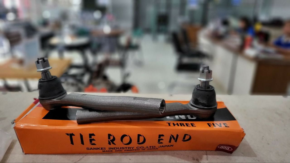 រ៉ូទីលក្រៅ Tie rod end RH/LH ម៉ាក 555 សម្រាប់រថយន្ដFord Ranger XLT - Automotive Parts
