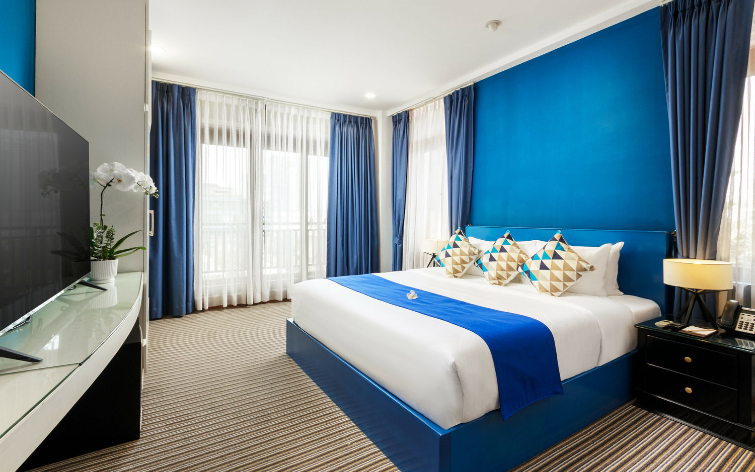 Vertigo King With Balcony - Superior Room