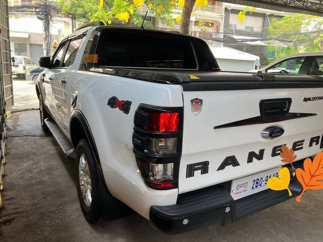 2022 Ford XLT ស្លាកលេខ | Car for sale