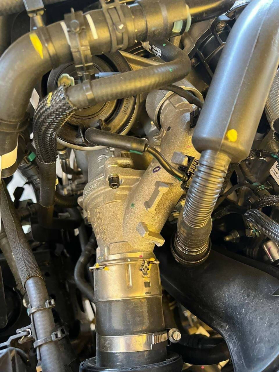 全新 2023 福特 XLT Bi Turbo ក្រដាសពន្ធ |待售汽车