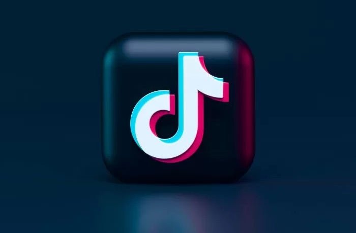 TikTok vs. Instagram: A Clash of Social Media Titans in the Image-Sharing Realm - NIRONT Marketplace