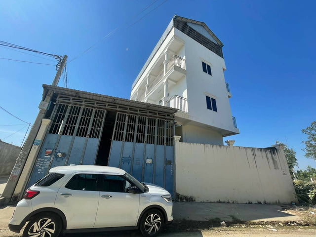 🏠 ឃ្លាំងជួល នៅជិតផ្លូវទំនប់កប់ស្រូវ ទំហំ 720m2 - Real Estate - Rental Properties - Warehouse