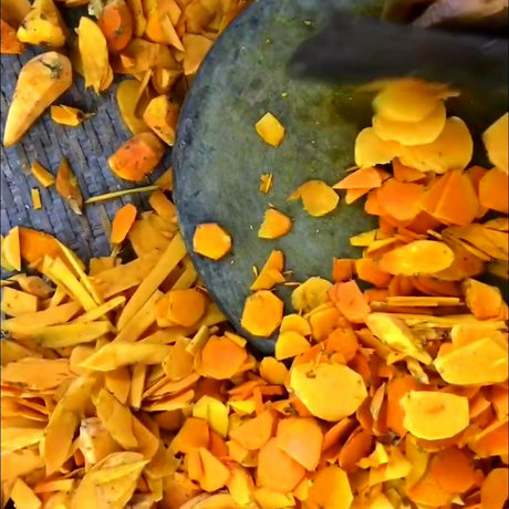 (ម៉្សៅក្បាលរមៀត)Premium Pure Turmeric Powder – Vibrant Natural Ground Spice for Cooking & Wellness - Food & Beverage