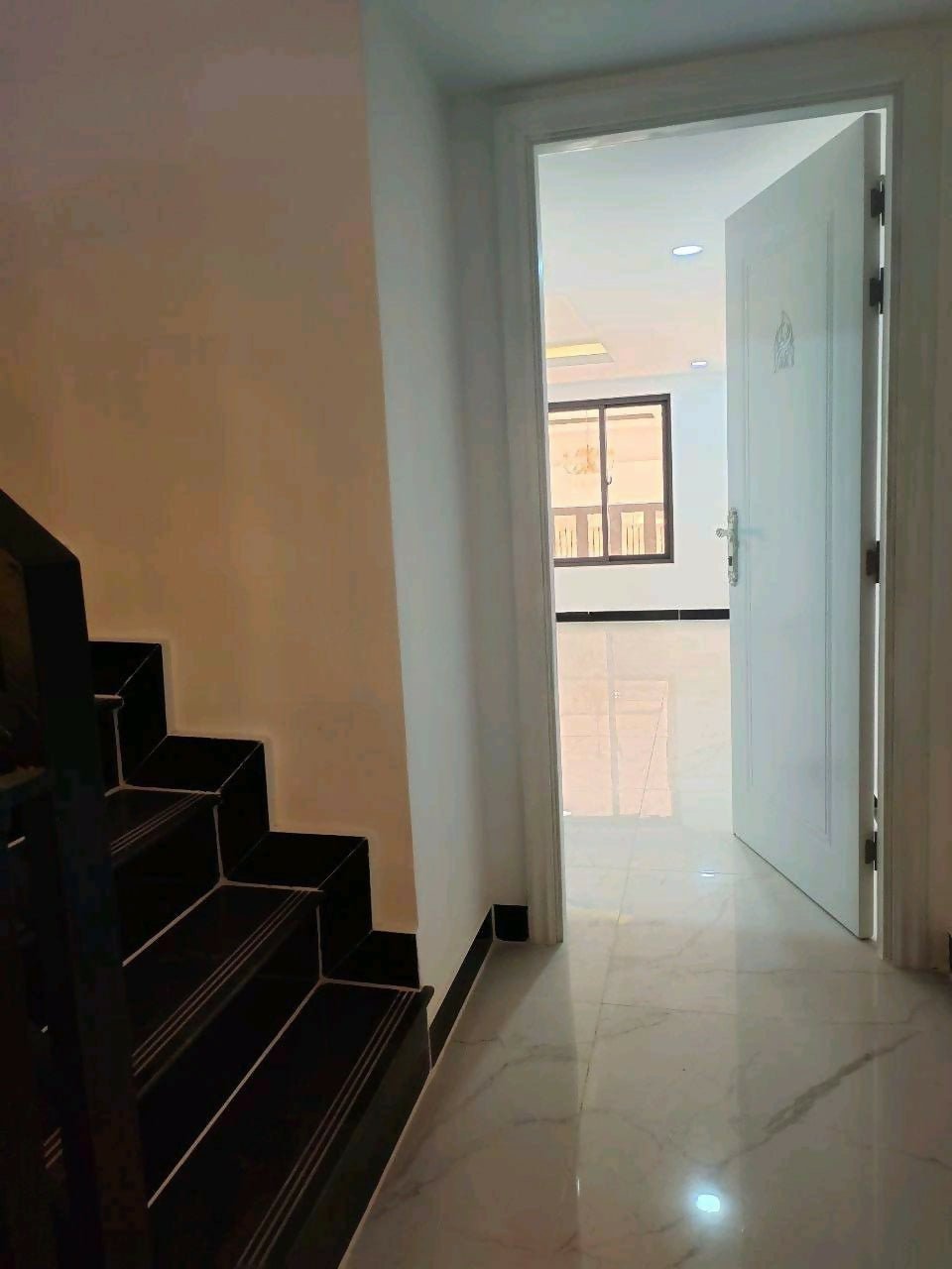 🏠 ផ្ទះអាជីវកម្មសម្រាប់ជួលជិតហ្គ្រេនភ្នំពេញ - Real Estate - Rental Properties - House