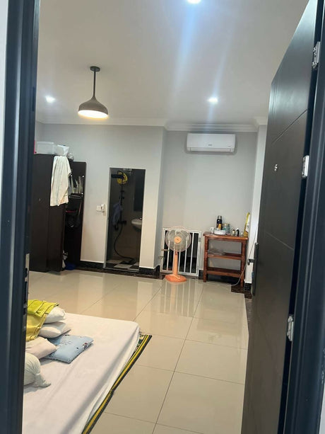 🏠 ផ្ទះអាជីវកម្មសម្រាប់ជួលលើផ្លូវទីប្រជុំជន - Real Estate - Rental Properties - House