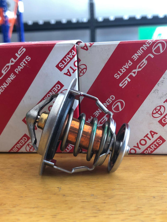 ក្លាប៉េធុងទឹក - Automotive Parts