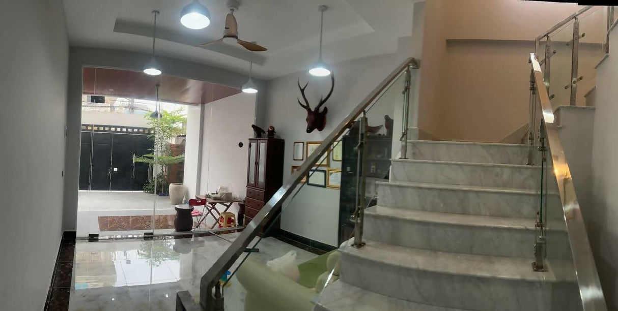 🏠 ផ្ទះអាជីវកម្មសម្រាប់ជួលលើផ្លូវទីប្រជុំជន - Real Estate - Rental Properties - House