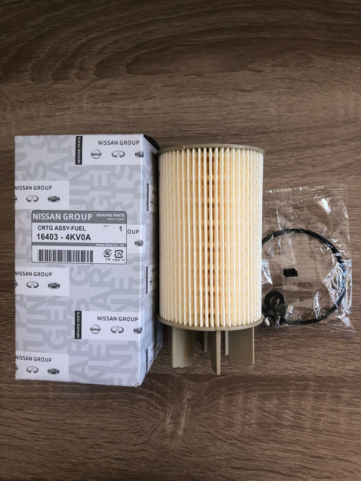 តម្រងម៉ាស៊ូត - Automotive Parts