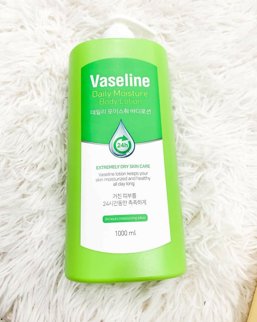 Vaseline Daily Moisture Body Lotion - Cosmetic Product